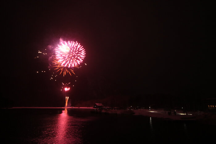 「湖上天空」秋の花火（湯ノ湖畔）